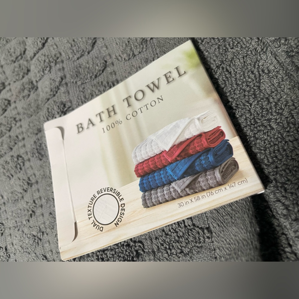 📌 SOLD 📌Gray color 100% Cotton Bath Towel 📌 SOLD 📌
